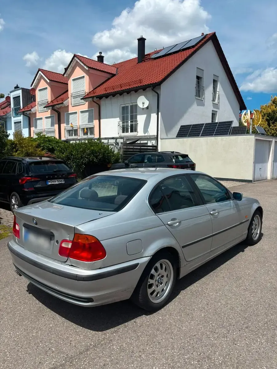 Gebraucht BMW 320 170 PS (125 kW) 2001 Silber Limousine