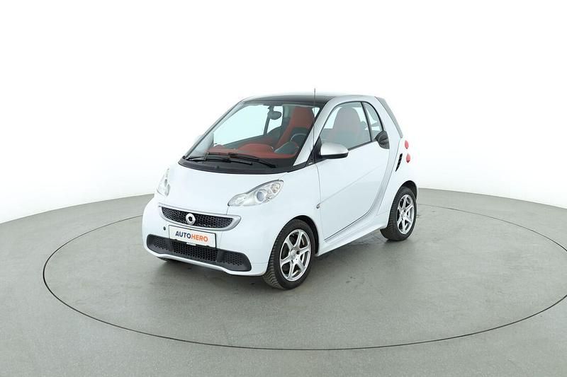 Weiß Gebraucht 2014 Smart ForTwo Coupé Passion Kleinwagen | 7.810 € (Teuer) - Bild 1/3