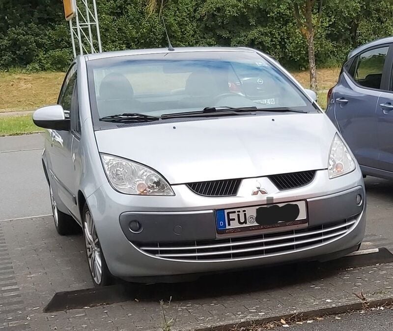 Grau Gebraucht 2009 Mitsubishi Colt Cabrio | 3.550 € (Fairer Preis) - Bild 1/4