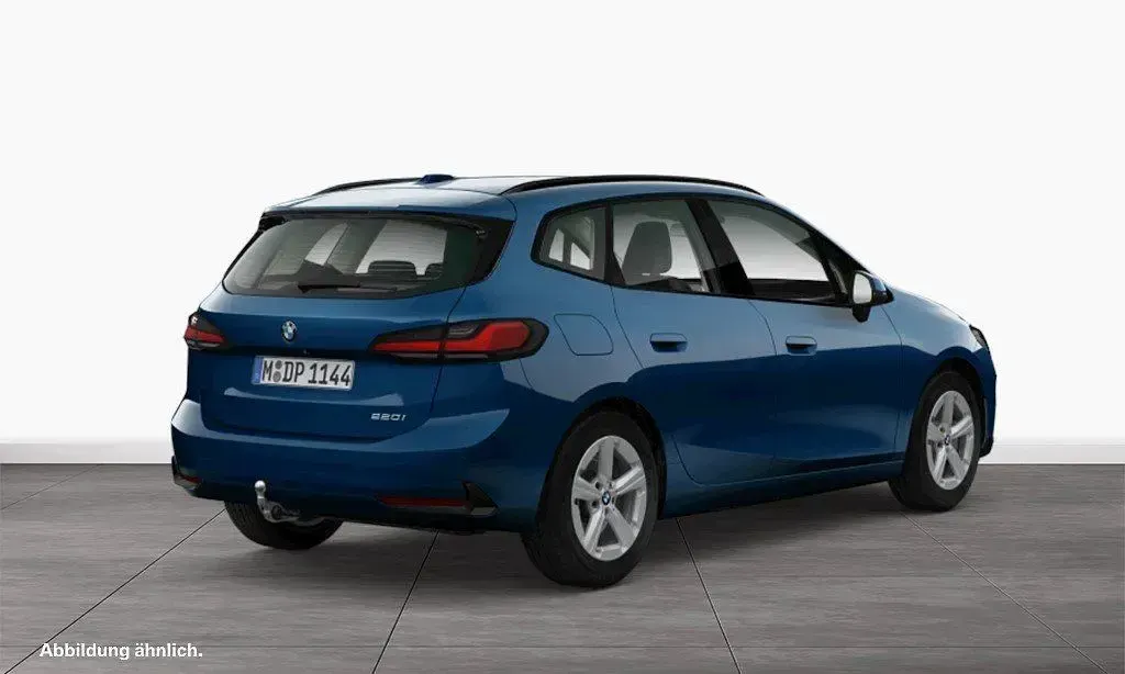 Używany BMW 220 Active Tourer Efficient Dynamics 170 KM (125 kW) 2025 Niebieski Minivan
