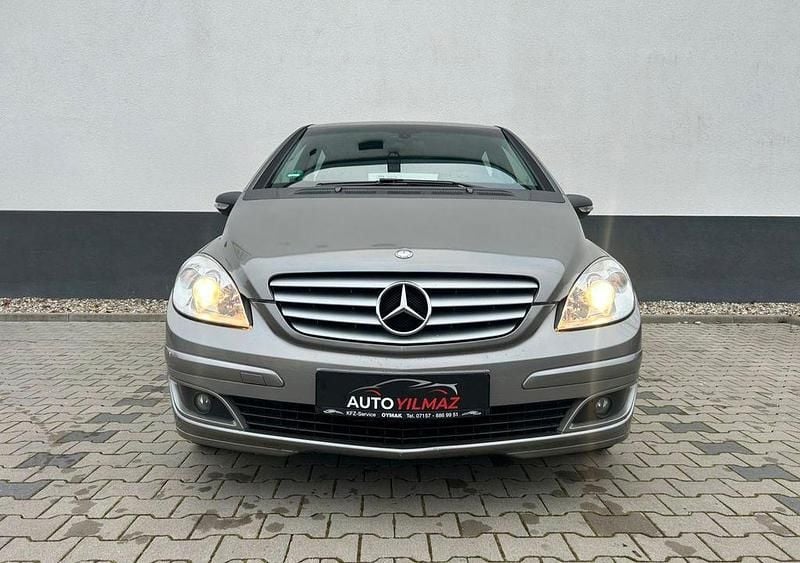 Gebraucht Mercedes B200 136 PS (100 kW) 2008 Grau Van / Kleinbus