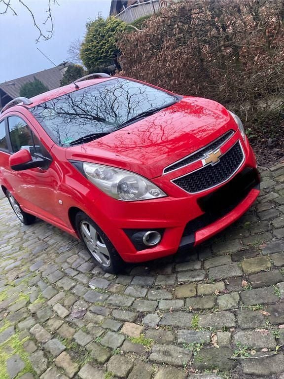 Rot Gebraucht 2012 Chevrolet Spark Kleinwagen | 3.000 € (Guter Preis) - Bild 1/4