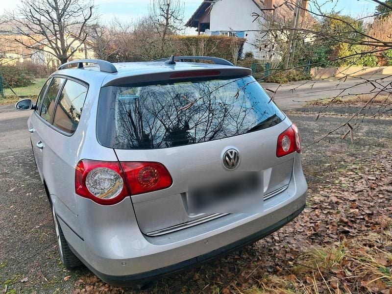 Gebraucht VW Passat 116 PS (85 kW) 2007 Silber Kombi