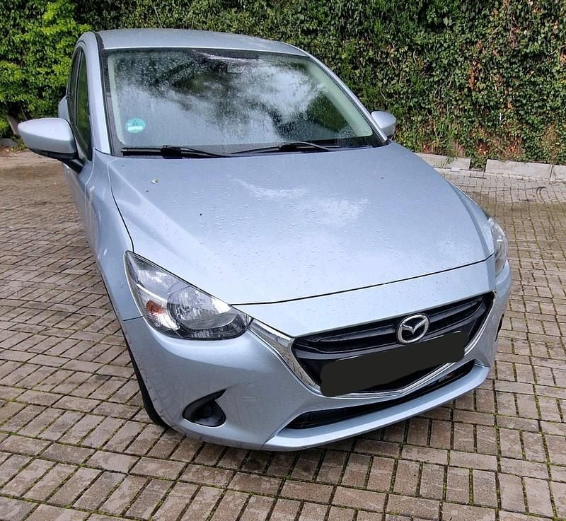 Second-hand Mazda 2 90 CP (66 kW) 2017 Argintiu Berlinǎ