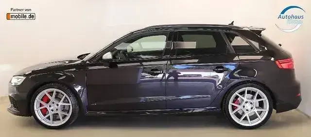 Gebraucht Audi RS3 Ambiente 400 PS (294 kW) 2018 Schwarz Limousine