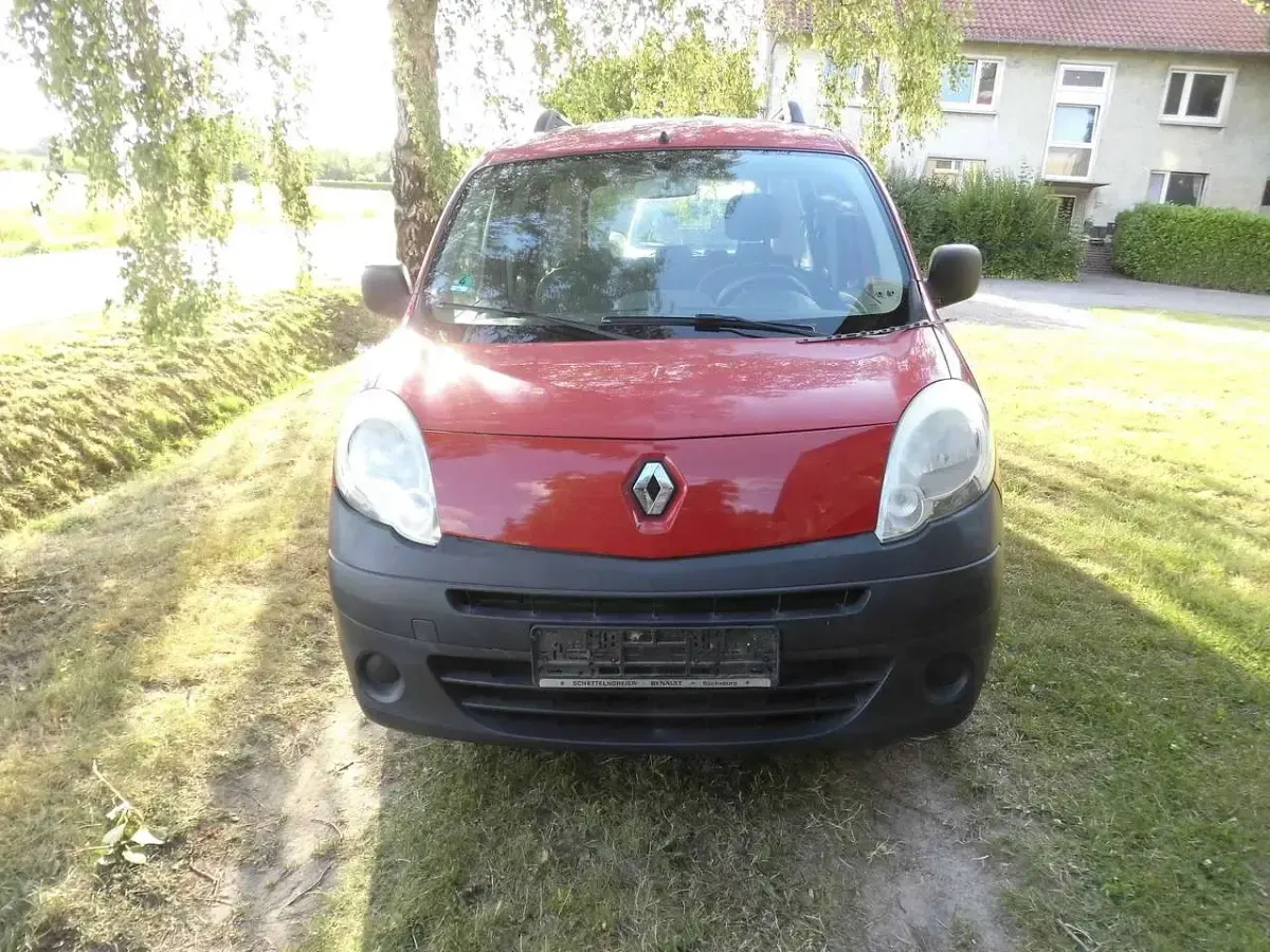 Gebraucht Renault Kangoo Expression 106 PS (77 kW) 2009 Rot Kombi