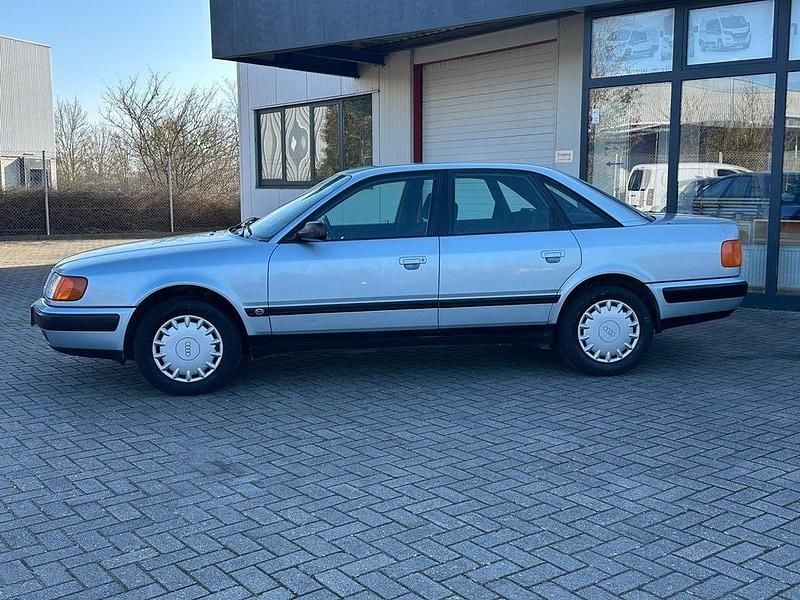 Gebraucht Audi 100 133 PS (97 kW) 1991 Blau Limousine