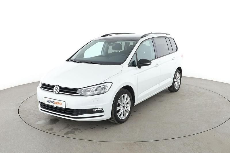 Weiß Gebraucht 2020 VW Touran Highline Van / Kleinbus | 24.480 € (Fairer Preis) - Bild 1/3