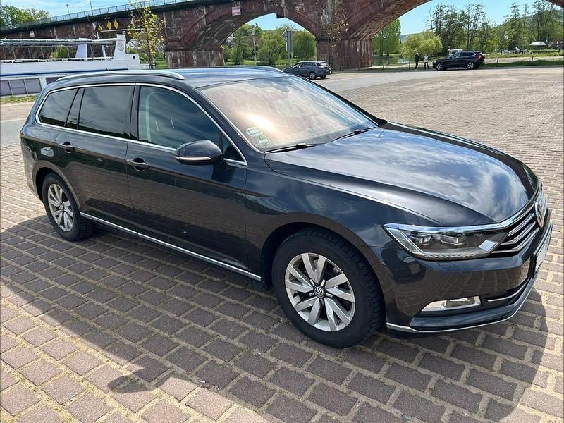 Gebraucht VW Passat 190 PS (139 kW) 2017 Kombi