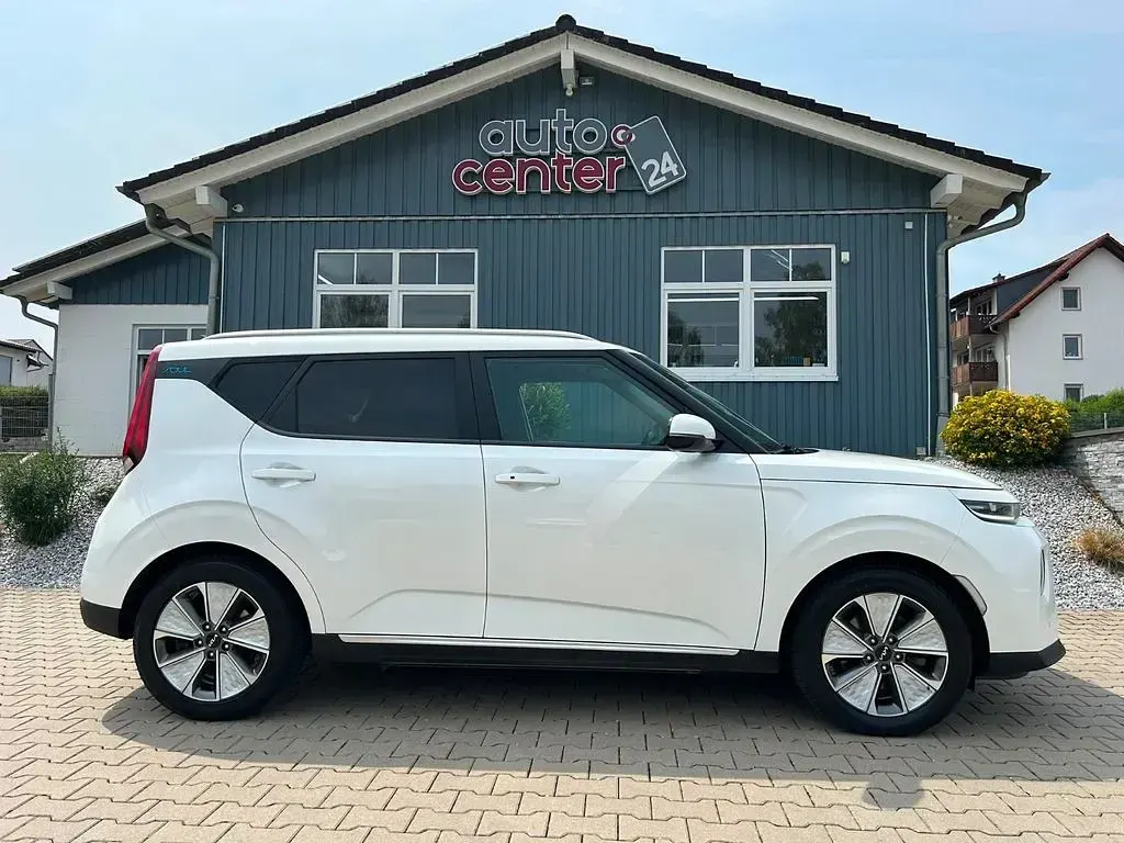 Gebraucht Kia Soul EV Spirit 150 kW (204 PS) 2022 Weiß SUV