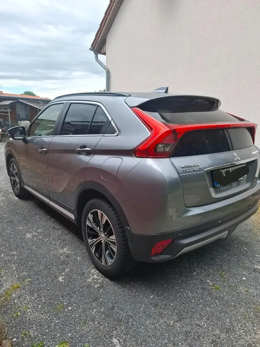 Gebraucht Mitsubishi Eclipse Cross 163 PS (119 kW) 2018 Grau SUV