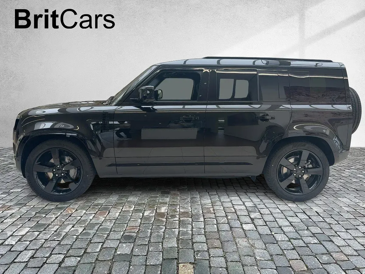 Neu Land Rover Defender HSE Dynamic 349 PS (256 kW) 2026 Schwarz (metallic) SUV