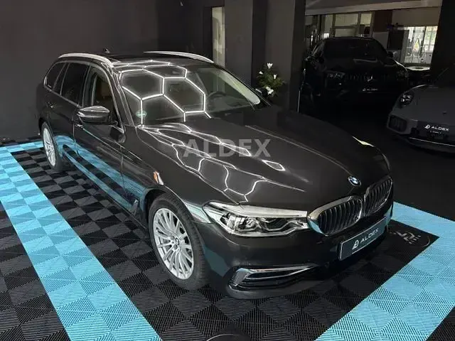 Gebraucht BMW 530 Performance 265 PS (194 kW) 2019 Silber Limousine