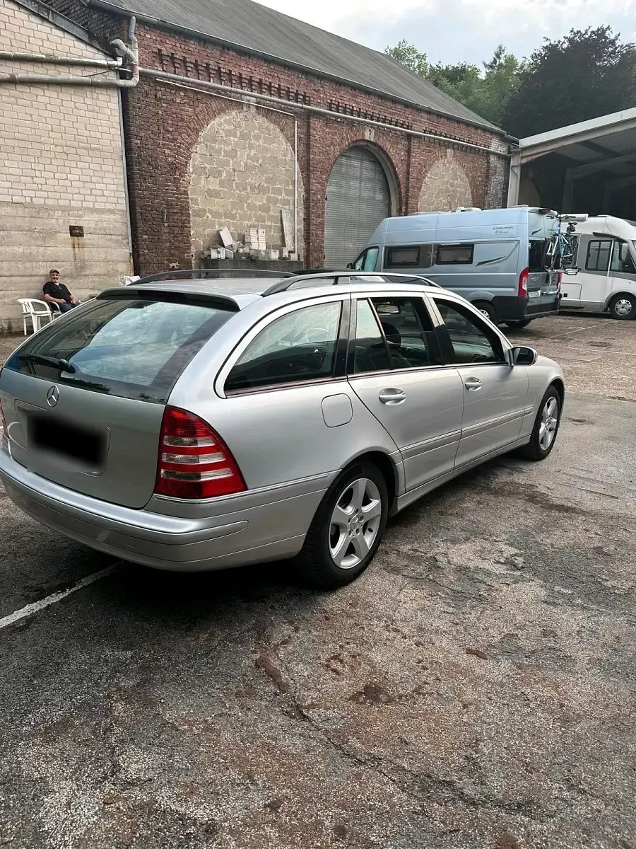 Gebraucht Mercedes C180 143 PS (105 kW) 2004 Silber Kombi