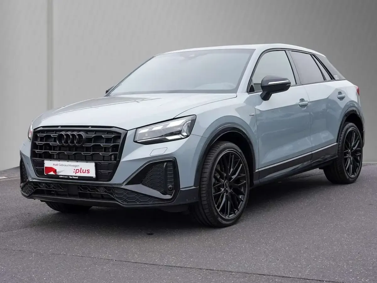 Gebraucht Audi Q2 S-Line 150 PS (110 kW) 2025 Pfeilgrau perleffekt SUV