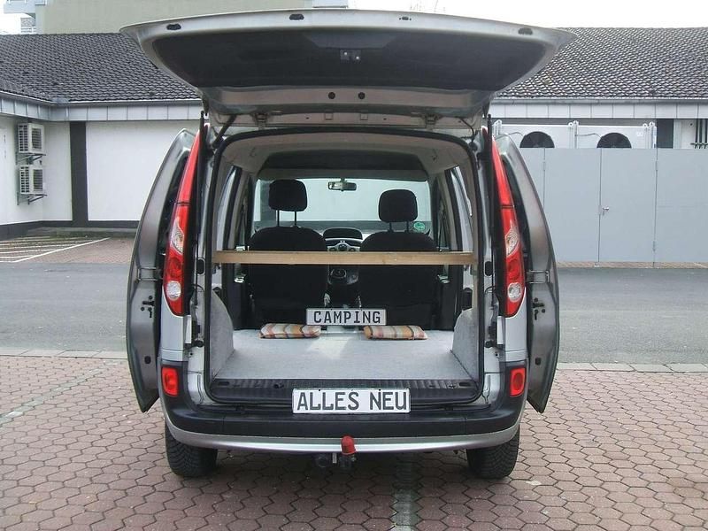 Grau Gebraucht 2012 Renault Kangoo Van / Kleinbus | 6.450 € (Etwas zu teuer) - Bild 1/4