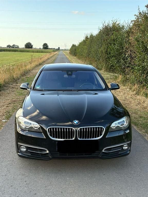 Schwarz Gebraucht 2014 BMW 550 Limousine | 16.900 € (Superpreis) - Bild 1/4