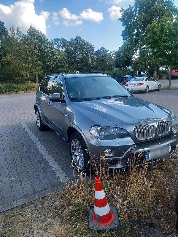 Grau Gebraucht 2009 BMW X5 M M Sport SUV | 13.500 € - Bild 1/4
