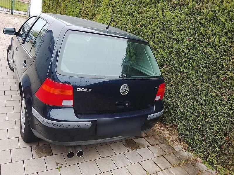 Gebraucht VW Golf IV 101 PS (74 kW) 2004 Blau Limousine