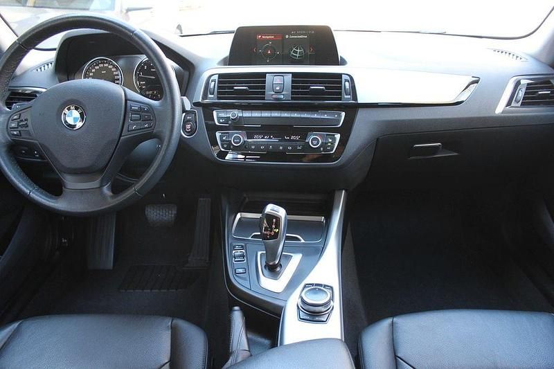 Gebraucht BMW 120 Advantage 184 PS (135 kW) 2018 Schwarz Kleinwagen