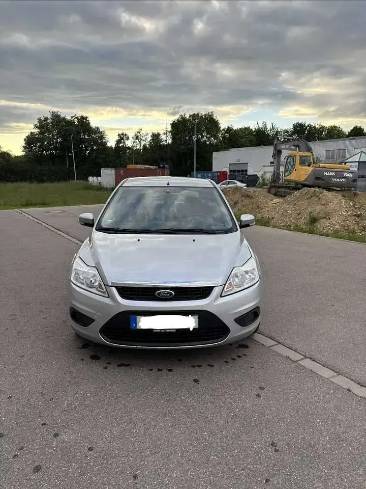 Używany Ford Focus Style 90 KM (66 kW) 2008 Hatchback