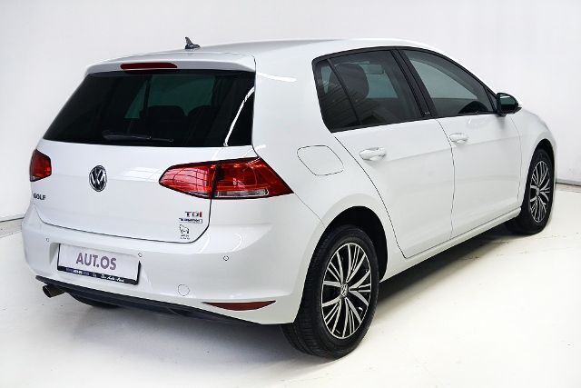 Gebraucht VW Golf VII Allstar 110 PS (80 kW) 2016 Weiß Limousine