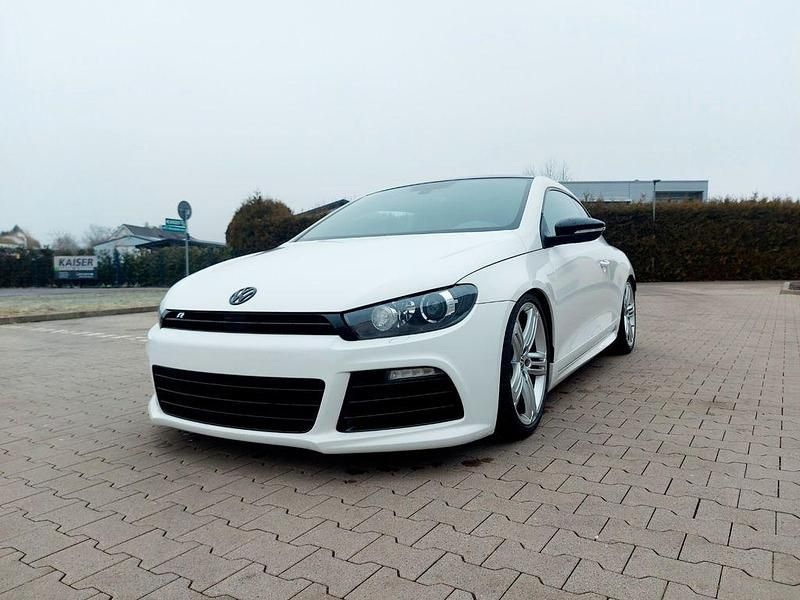 Gebraucht VW Scirocco R 265 PS (194 kW) 2012 Weiß Coupé