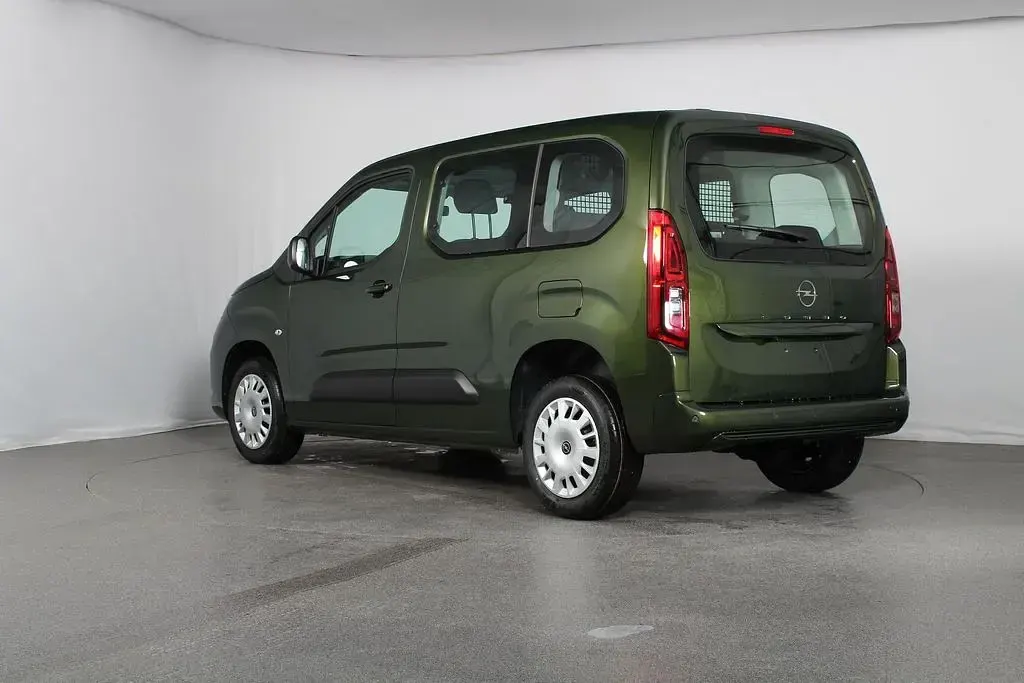Neu Opel Combo Edition 102 PS (75 kW) 2026 Sirkka grün Van / Kleinbus