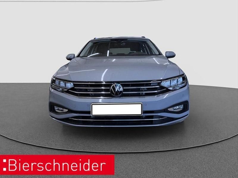 Gebraucht VW Passat Business 150 PS (110 kW) 2023 Grau Kombi