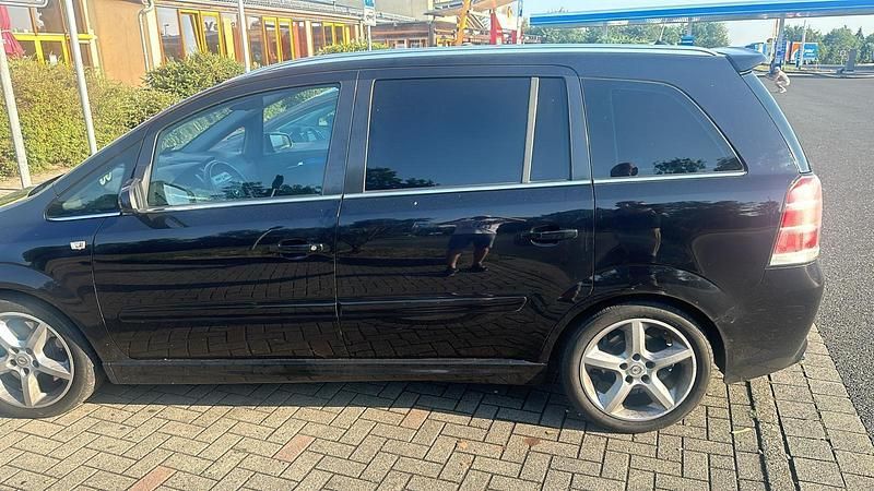 Gebraucht Opel Zafira 200 PS (147 kW) 2007 Schwarz Van / Kleinbus