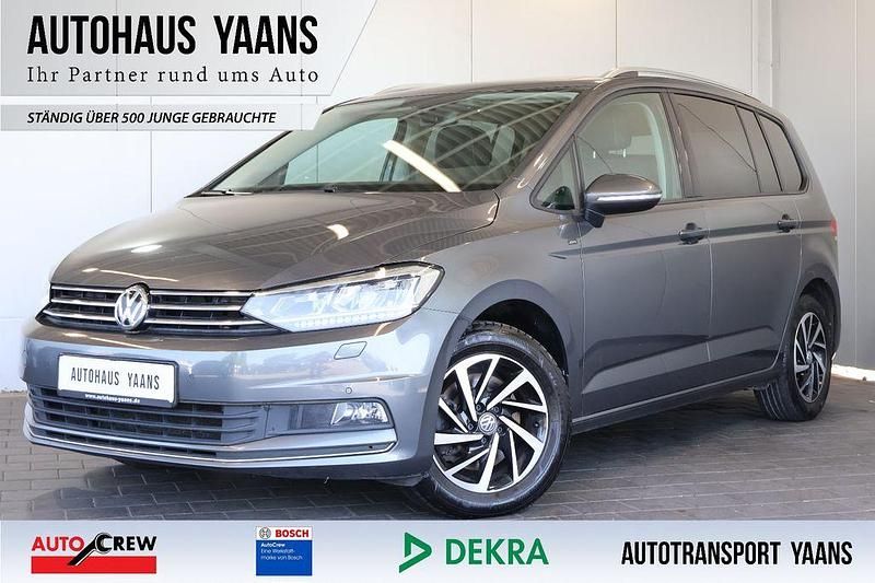 Grau Gebraucht 2018 VW Touran Join Van / Kleinbus | 18.289 € (Guter Preis) - Bild 1/4