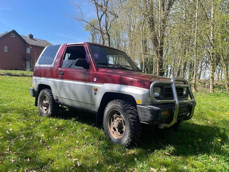 Rot Gebraucht 1994 Daihatsu Rocky SUV | 3.750 € - Bild 1/4