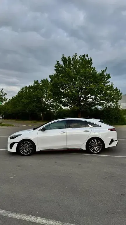 Gebraucht Kia ProCeed GT GT 204 PS (150 kW) 2022 Weiß Kleinwagen
