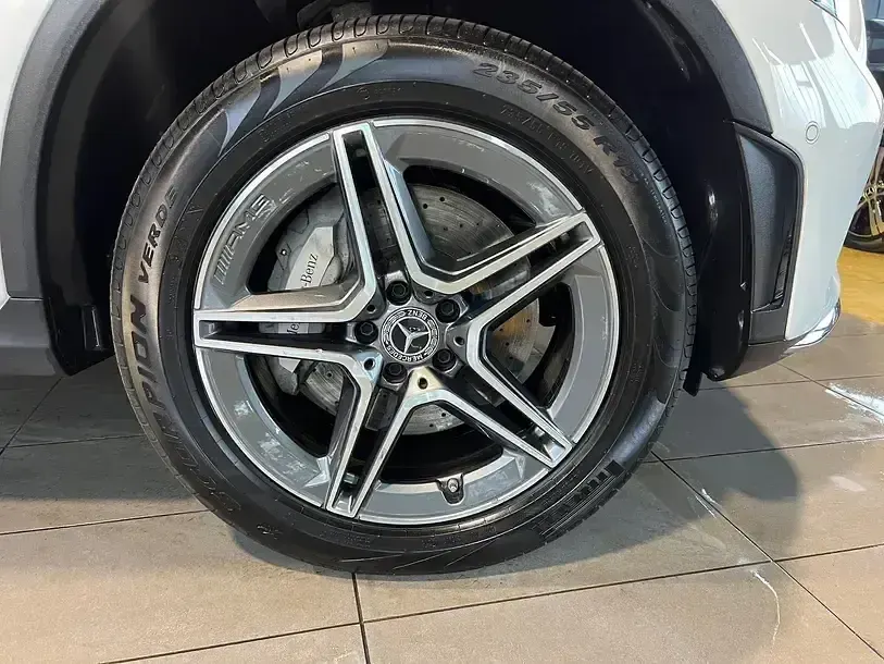 Gebraucht Mercedes GLC300e Advanced 320 PS (235 kW) 2021 Weiß SUV