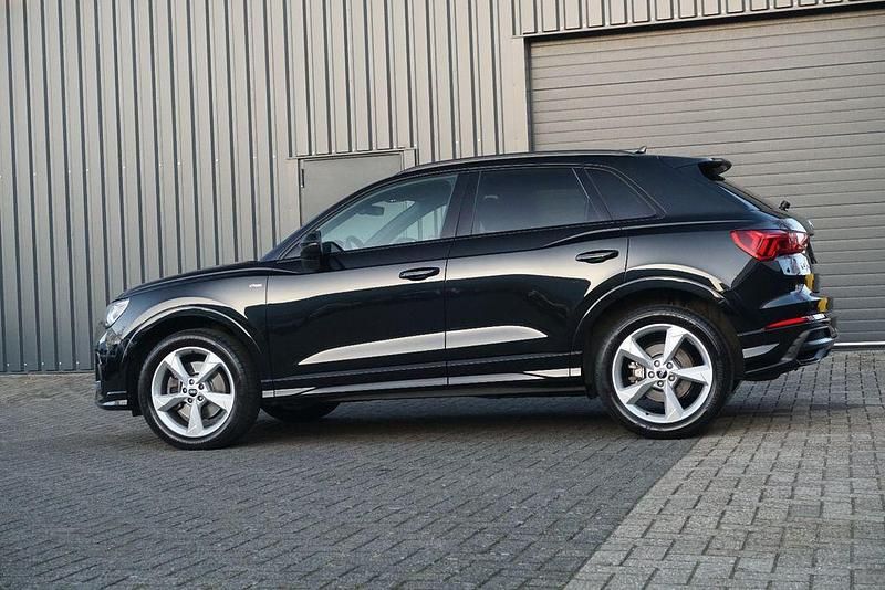 Gebraucht Audi Q3 S-Line 200 PS (147 kW) 2021 Mythosschwarz SUV