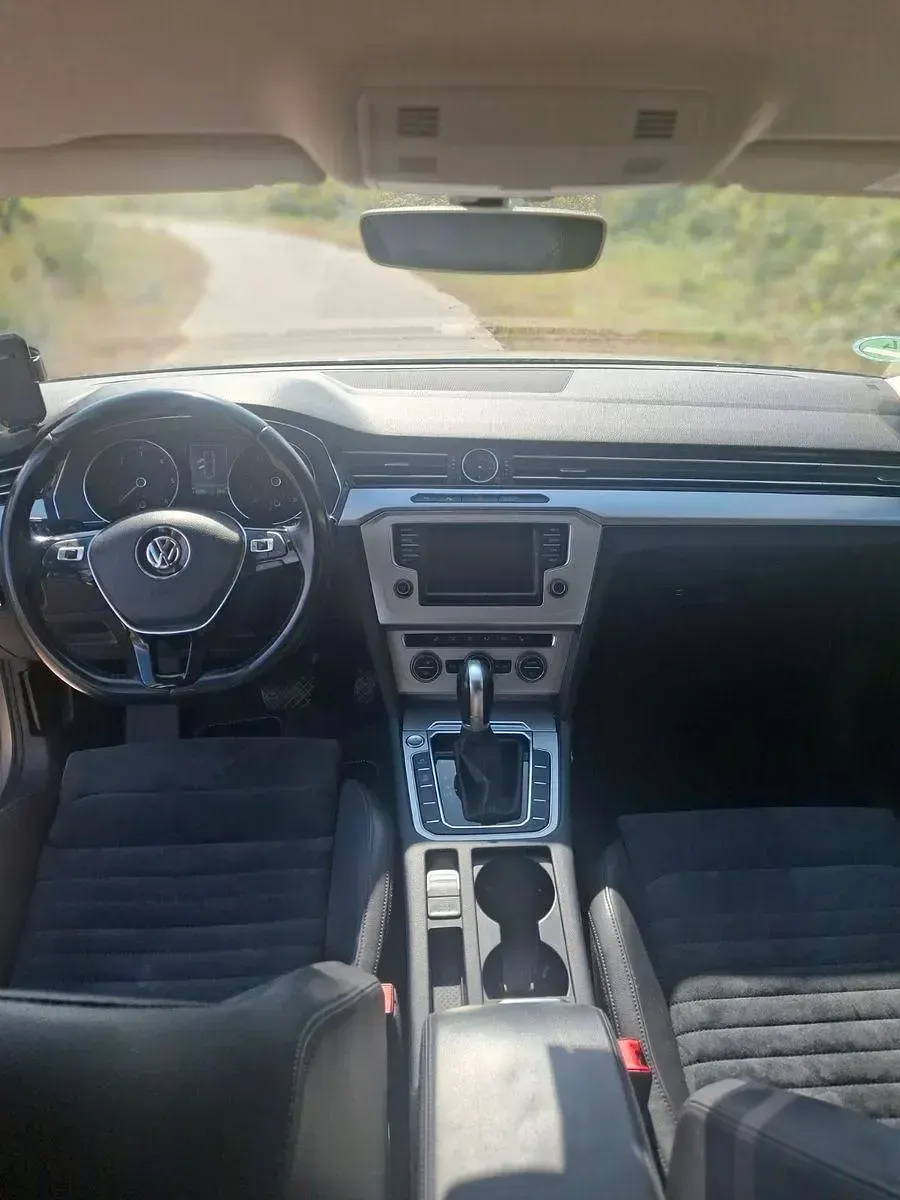 Gebraucht VW Passat Comfortline 150 PS (110 kW) 2015 Grau Kombi