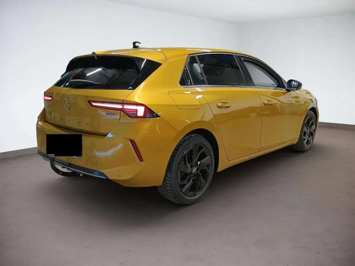 Occasion Opel Astra Elegance 181 ch (133 kW) 2023 Jaune Berline