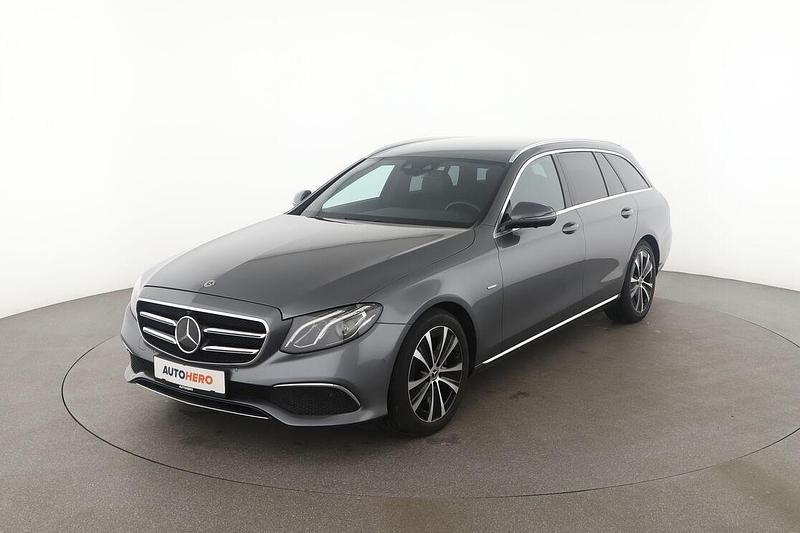 Grau Gebraucht 2019 Mercedes E200 Avantgarde Kombi | 25.480 € (Guter Preis) - Bild 1/3
