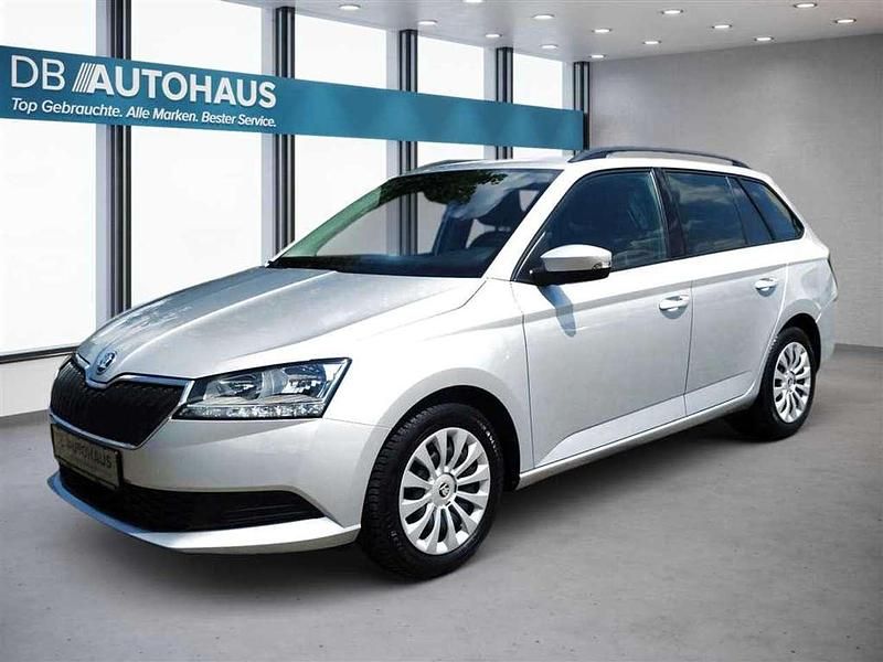 Silber Gebraucht 2022 Skoda Fabia Ambition Kombi | 14.930 € (Guter Preis) - Bild 1/4