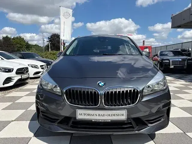 Gebraucht BMW 218 Gran Tourer Advantage 150 PS (110 kW) 2018 Grau Van / Kleinbus
