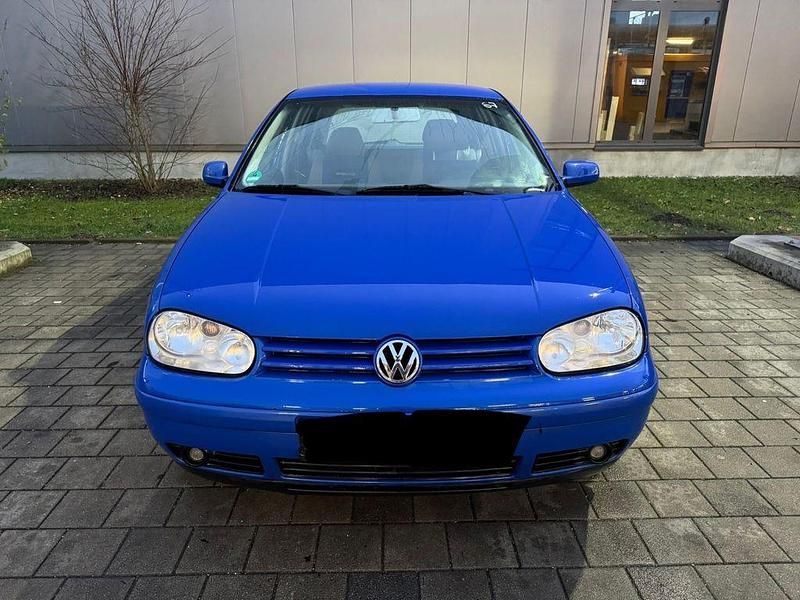 Gebraucht VW Golf Highline 101 PS (74 kW) 1999 Blau Limousine