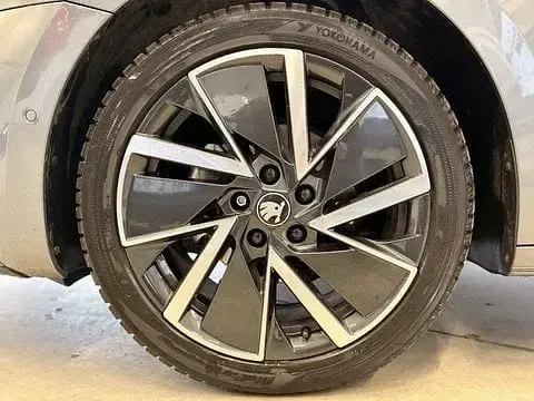 Gebraucht Skoda Octavia SportLine 150 PS (110 kW) 2025 Grau Kombi