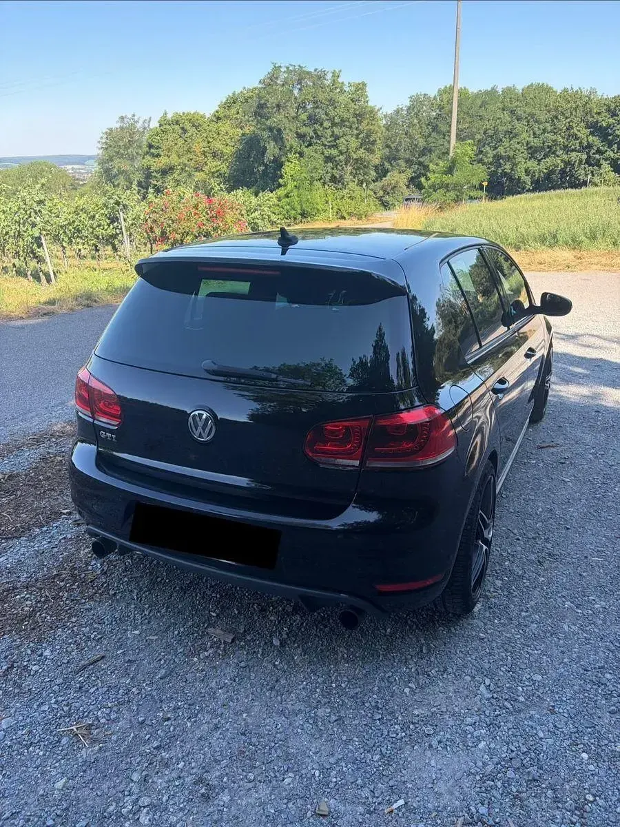 Gebraucht VW Golf VI GTI 211 PS (155 kW) 2011 Schwarz Kleinwagen