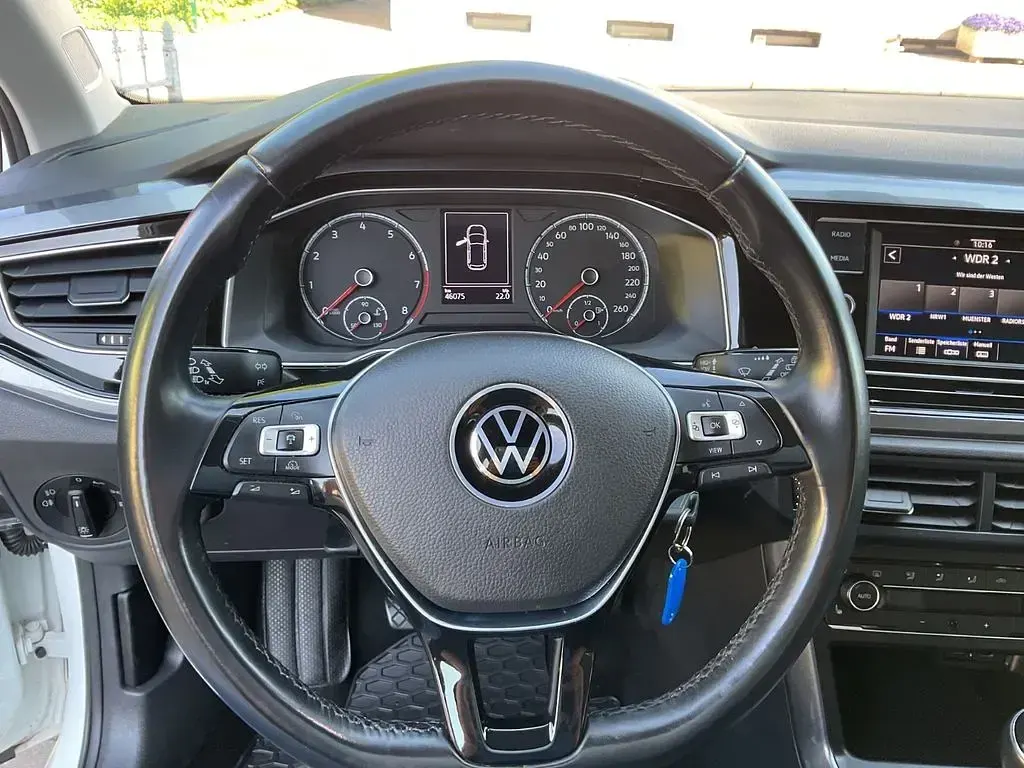 Gebraucht VW Polo Highline 110 PS (80 kW) 2021 Weiß Kleinwagen