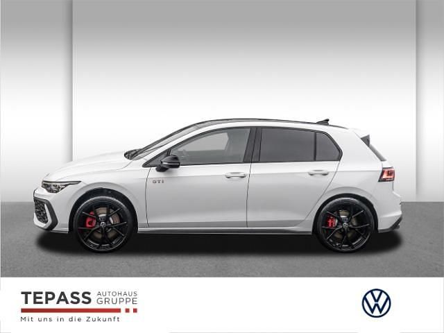 Neu VW Golf Style 265 PS (194 kW) 2025 Weiß Limousine