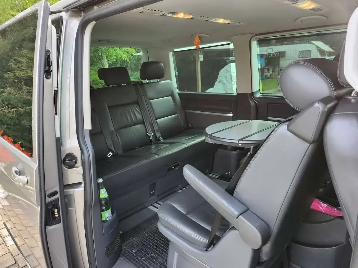 Gebraucht VW Multivan Comfortline 180 PS (132 kW) 2014 Gold Van / Kleinbus