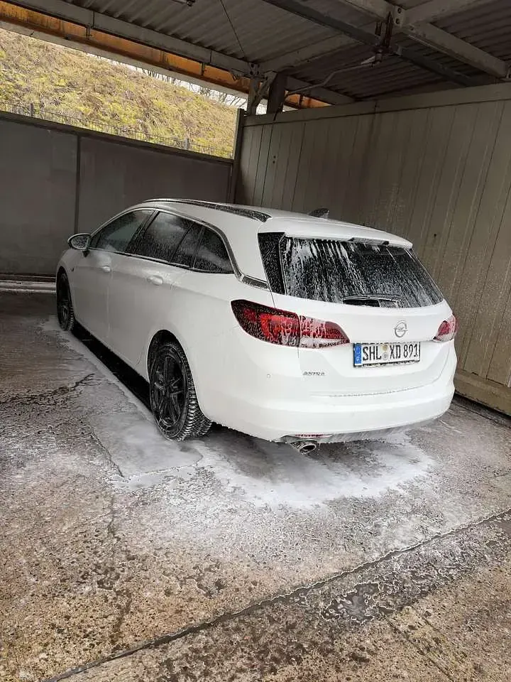 Gebraucht Opel Astra Innovation 160 PS (117 kW) 2016 Limousine