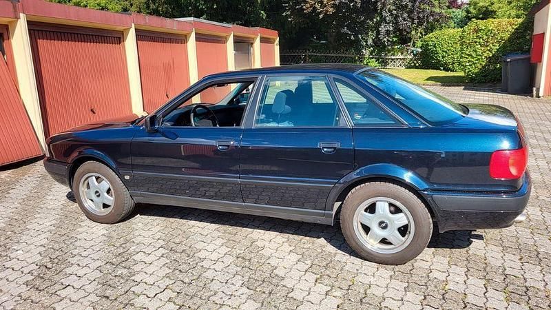Blau Gebraucht 1994 Audi 80 Basis Kombi | 3.900 € - Bild 1/4