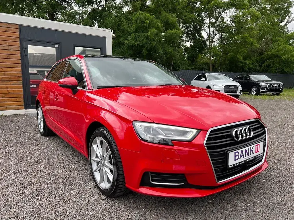 Gebraucht Audi A3 Design 150 PS (110 kW) 2016 Rot Limousine