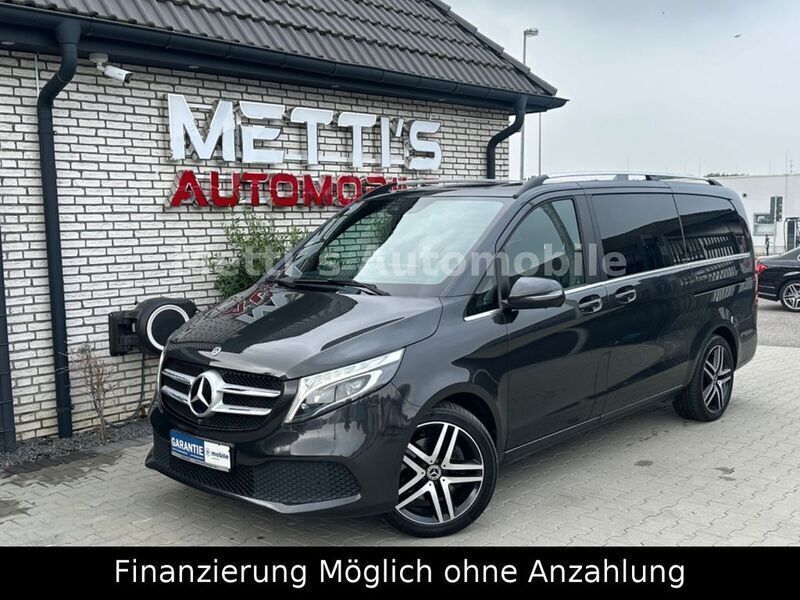 Lackfarbe graphitgrau metallic Gebraucht 2020 Mercedes V250 Avantgarde Van / Kleinbus | 49.990 € (Fairer Preis) - Bild 1/4